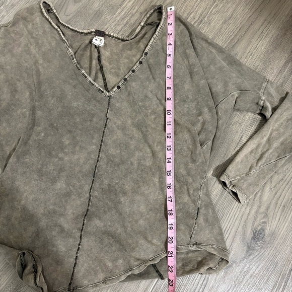 We The Free Olive Asymmetrical Blouse - Picture 10 of 12